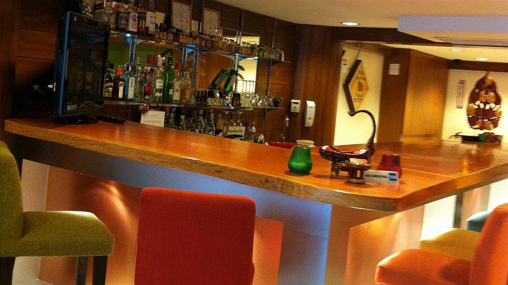 Lullaby Inn Silom Bangkok Eksteriør billede